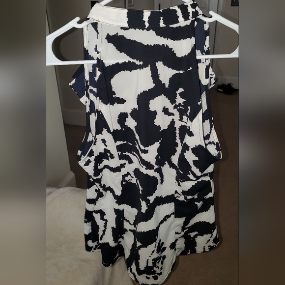 NWT EXPRESS DESIGN STUDIO BLOUSE SIZE SMALL - Picture 2 of 3